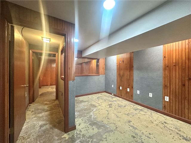 44 Bellevue Avenue, Pawtucket, RI 02861