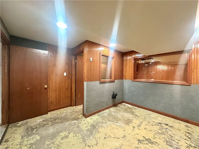 44 Bellevue Avenue, Pawtucket, RI 02861