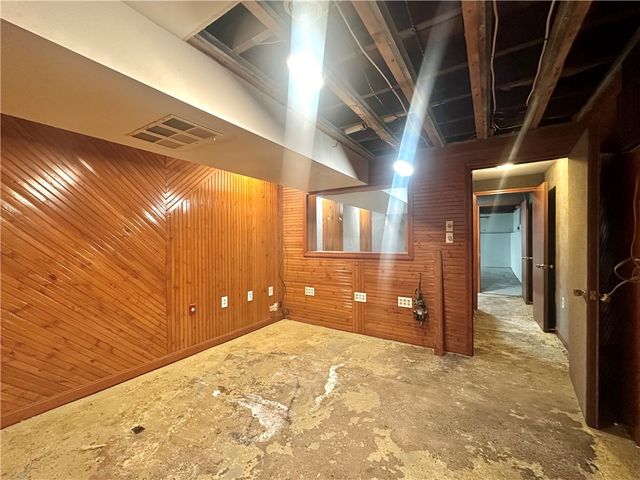 44 Bellevue Avenue, Pawtucket, RI 02861