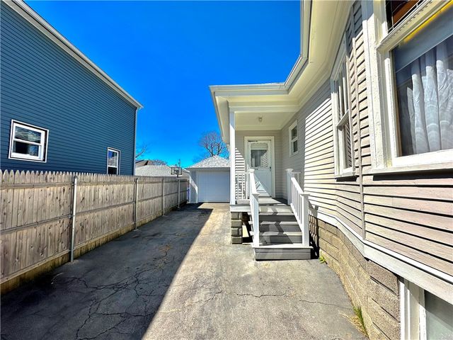 44 Bellevue Avenue, Pawtucket, RI 02861