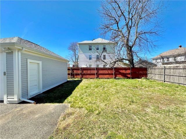 44 Bellevue Avenue, Pawtucket, RI 02861