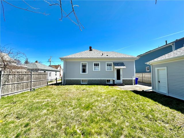 44 Bellevue Avenue, Pawtucket, RI 02861