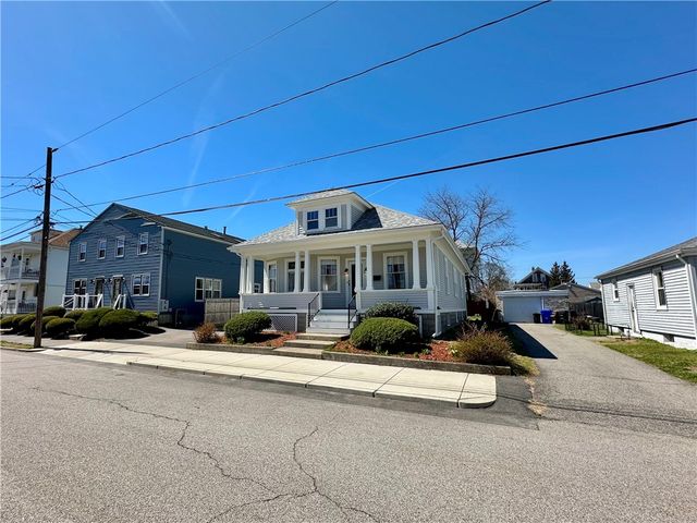 44 Bellevue Avenue, Pawtucket, RI 02861