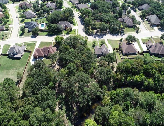 2101 Clear Creek Drive, Weatherford, TX 76087