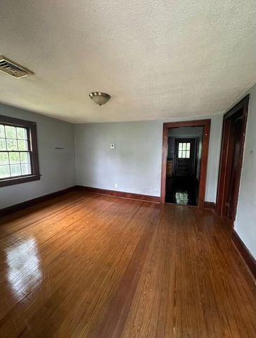 1815 Riverdale RD SE, Roanoke, VA 24011