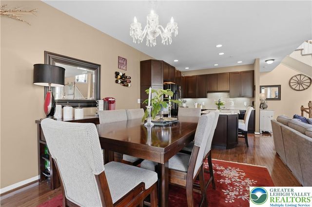 5459 Spring Ridge Drive West, Lower Macungie Twp, PA 18062