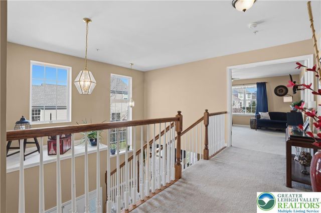 5459 Spring Ridge Drive West, Lower Macungie Twp, PA 18062