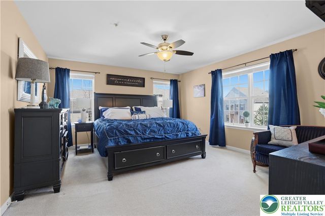 5459 Spring Ridge Drive West, Lower Macungie Twp, PA 18062