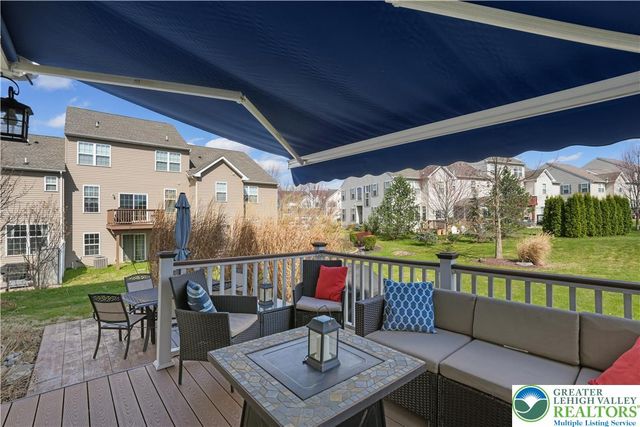 5459 Spring Ridge Drive West, Lower Macungie Twp, PA 18062