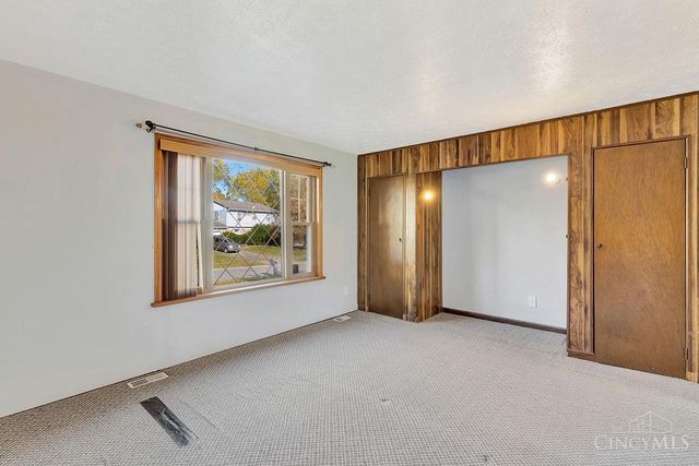 2773 Grosvenor Drive, Colerain Twp, OH 45251