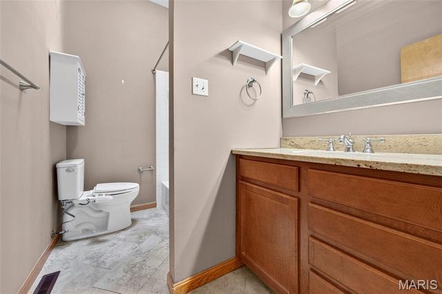2641 Saint Vincent Avenue, St Louis, MO 63104