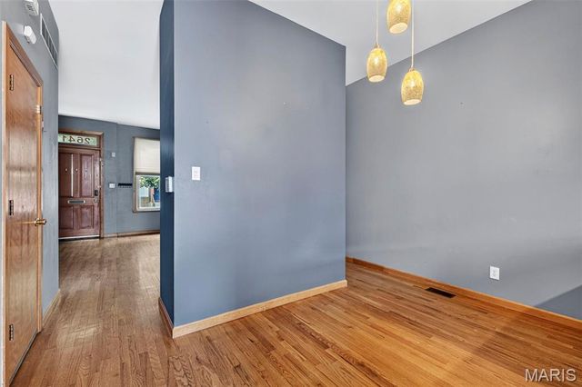 2641 Saint Vincent Avenue, St Louis, MO 63104