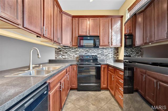 2641 Saint Vincent Avenue, St Louis, MO 63104