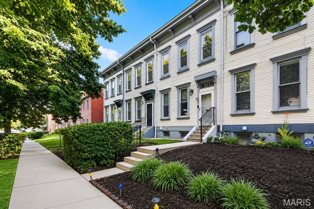 2641 Saint Vincent Avenue, St Louis, MO 63104