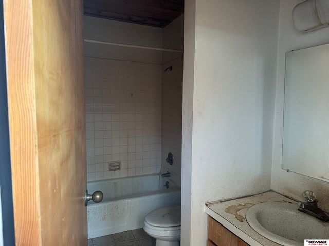 431 S 40th Street, Lincoln, NE 68510