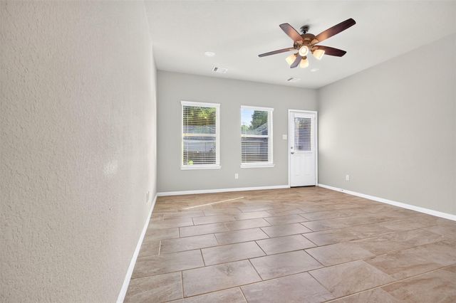 13238 Enchanted Way Drive, Montgomery, TX 77356