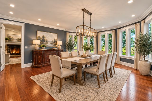 202 N Queen Anne Road, Woodstock, IL 60098