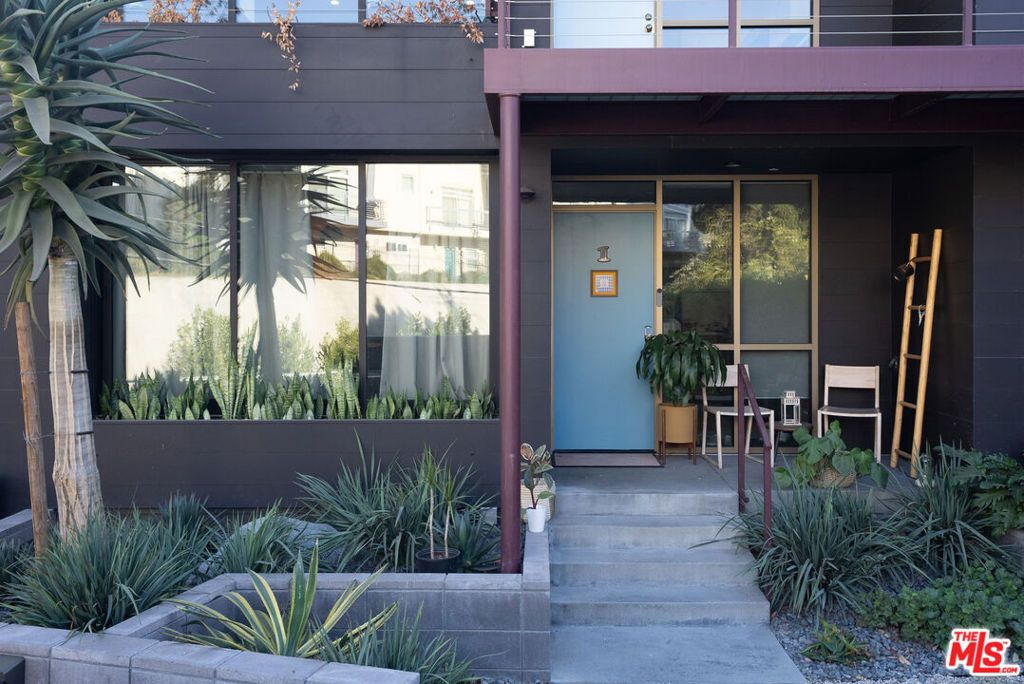 2811 Waverly Drive 6, Los Angeles, CA 90039