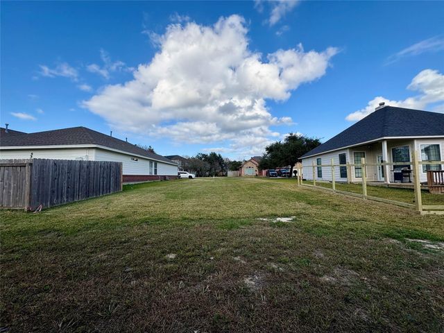 117 Moonspinner, Montgomery, TX 77356