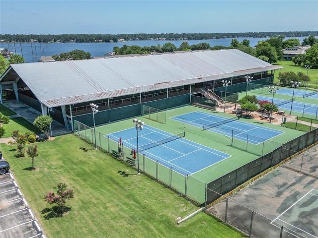 117 Moonspinner, Montgomery, TX 77356