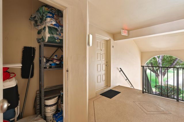 609 SEA PINE Way F2, Greenacres, FL 33415