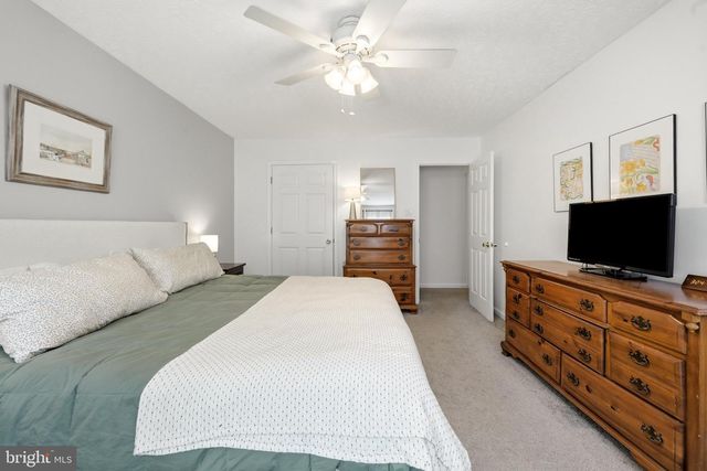 100 TINOAK DR, Stephens City, VA 22655
