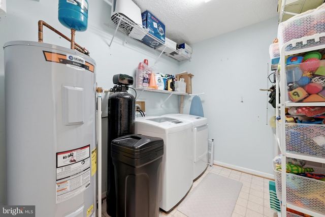 100 TINOAK DR, Stephens City, VA 22655