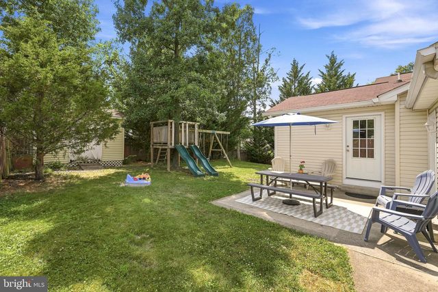 100 TINOAK DR, Stephens City, VA 22655