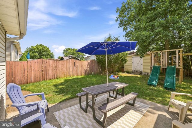 100 TINOAK DR, Stephens City, VA 22655