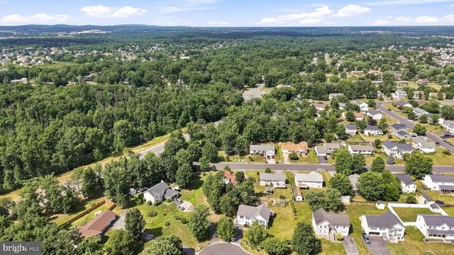 100 TINOAK DR, Stephens City, VA 22655
