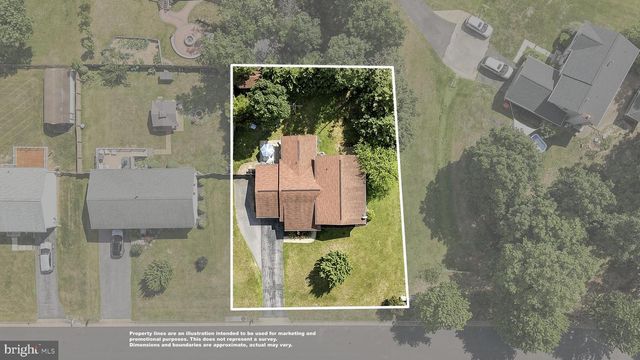 100 TINOAK DR, Stephens City, VA 22655