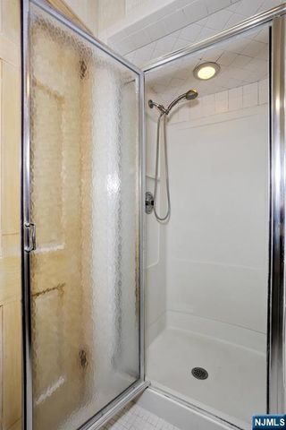 200 Watchung Drive, Hawthorne, NJ 07506