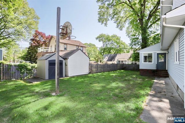 200 Watchung Drive, Hawthorne, NJ 07506