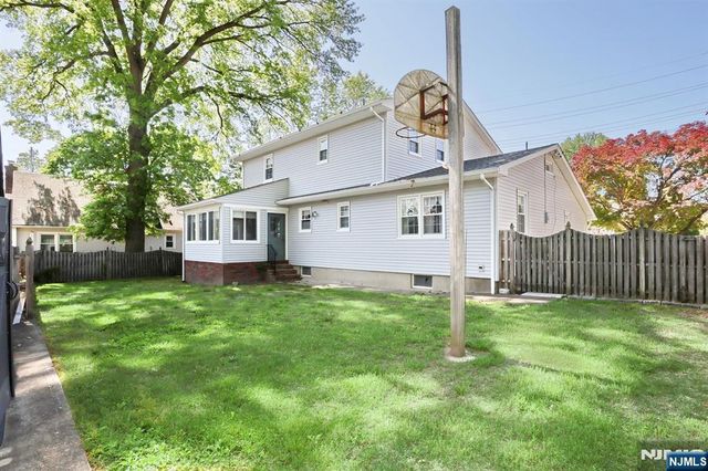 200 Watchung Drive, Hawthorne, NJ 07506
