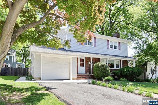 200 Watchung Drive, Hawthorne, NJ 07506