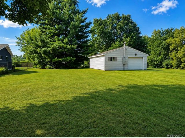 5454 Hopkins Road, Genesee Charter Township, MI 48506