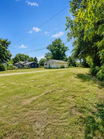 5454 Hopkins Road, Genesee Charter Township, MI 48506