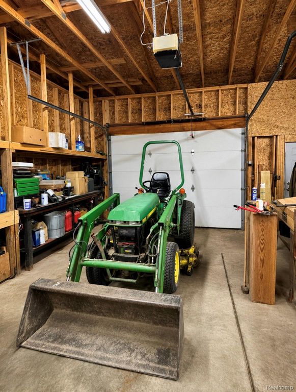 5454 Hopkins Road, Genesee Charter Township, MI 48506