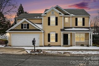 10708 Haddington Drive NW, Charlotte, NC 28269