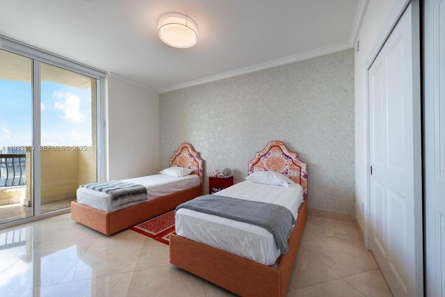 17875 Collins Ave 2605, Sunny Isles Beach, FL 33160