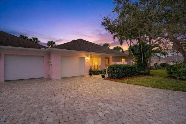 300 Harbour Drive 306A, Vero Beach, FL 32963