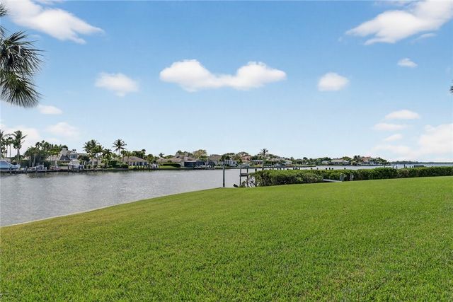 300 Harbour Drive 306A, Vero Beach, FL 32963