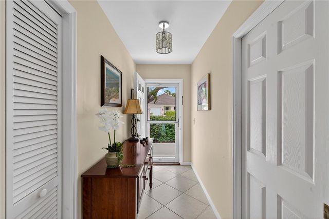 300 Harbour Drive 306A, Vero Beach, FL 32963