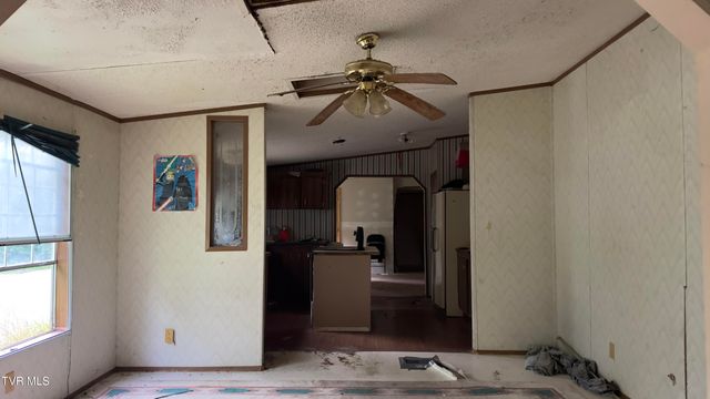 380 Cedar Point Road, Johnson City, TN 37615