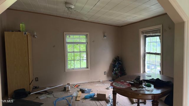 380 Cedar Point Road, Johnson City, TN 37615