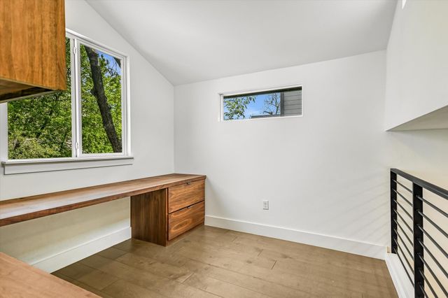 1006 Payne Ave B, Austin, TX 78757