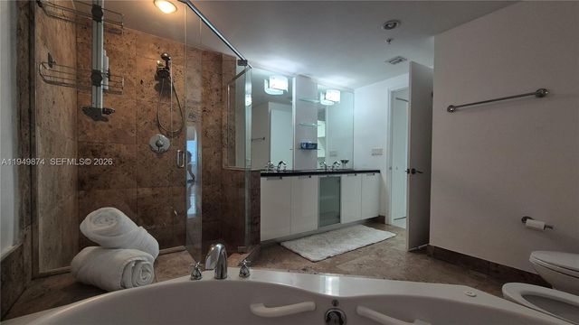 7901 Hispanola Ave 2003, North Bay Village, FL 33141