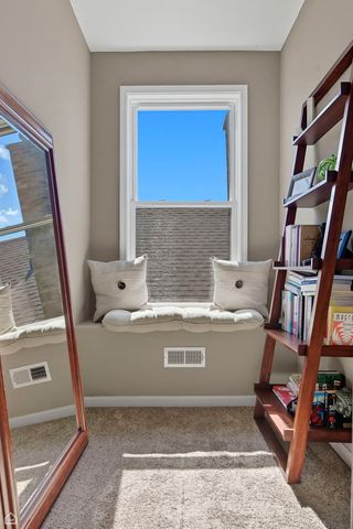 3756 N NEWCASTLE Avenue, Chicago, IL 60634