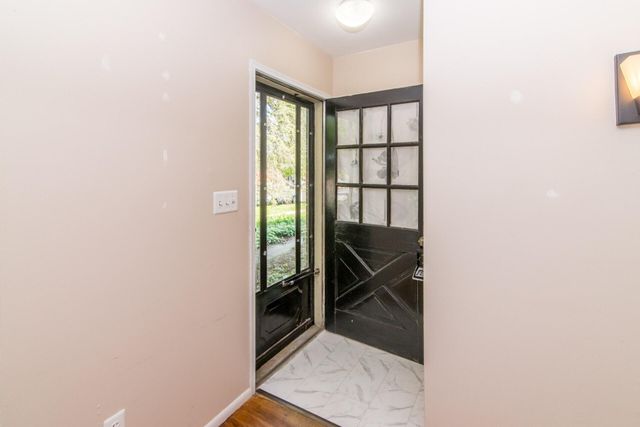 2432 Nixon Road, Ann Arbor, MI 48105