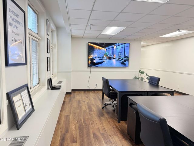 310 N Mesa Street Ste 402, El Paso, TX 79901